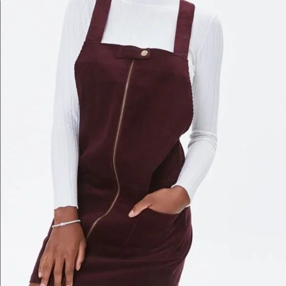 Forever 21 Womens XS Burgundy Plum Corduroy Zip Front Pinafore Jumper Overall